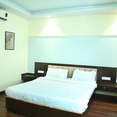 Country Inn & Suites By Turtle Mumbai Exteriör bild