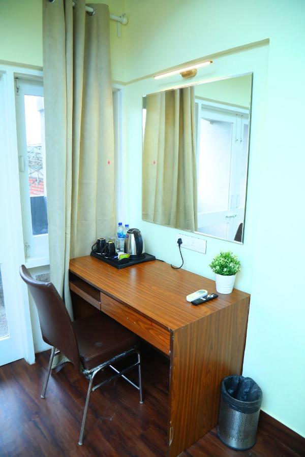 Country Inn & Suites By Turtle Mumbai Exteriör bild