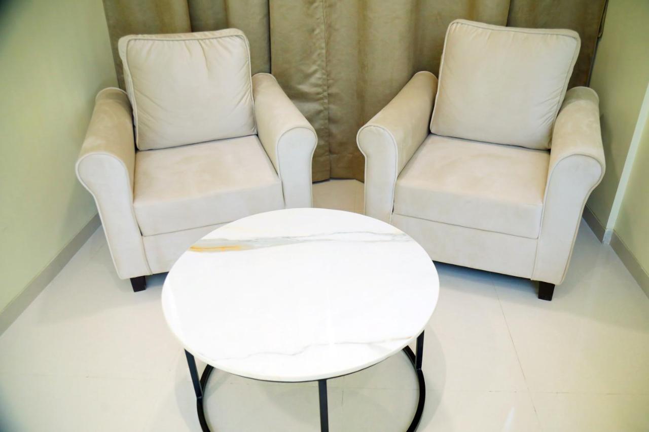 Country Inn & Suites By Turtle Mumbai Exteriör bild