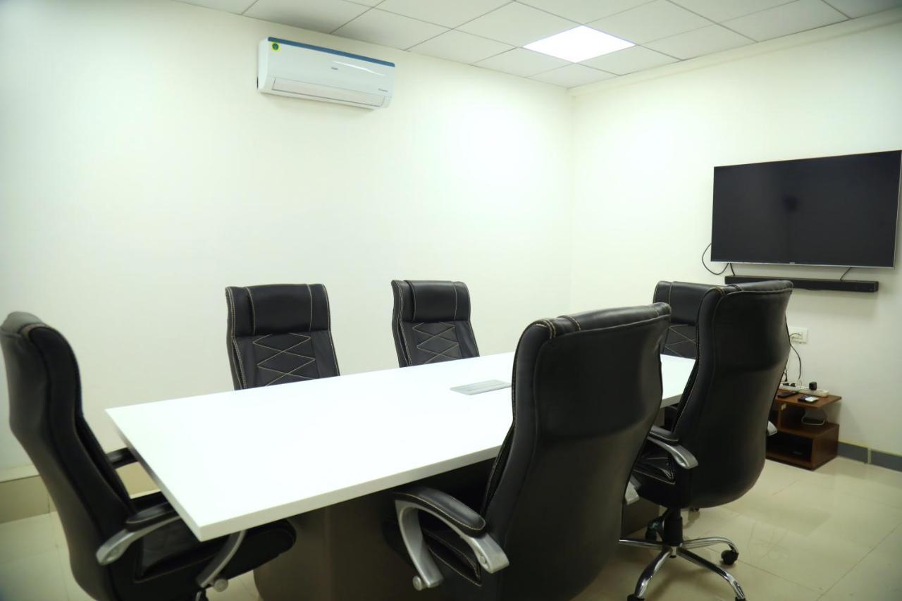 Country Inn & Suites By Turtle Mumbai Exteriör bild