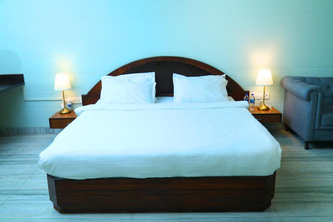 Country Inn & Suites By Turtle Mumbai Exteriör bild